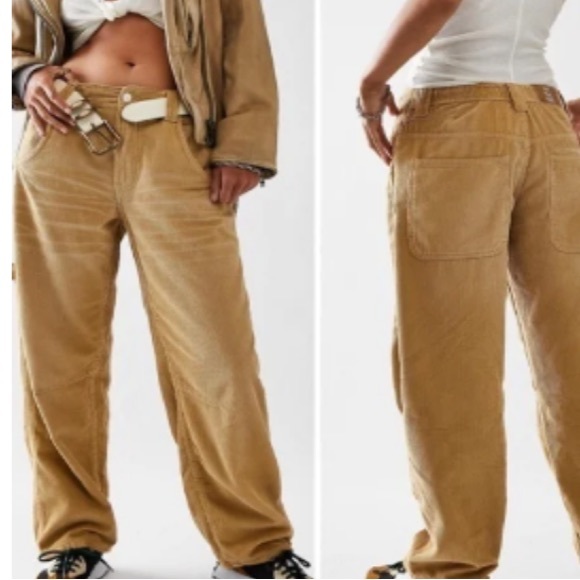NWT Free People Faye low slung boyfriend corduroy pants size 32 - Picture 1 of 7